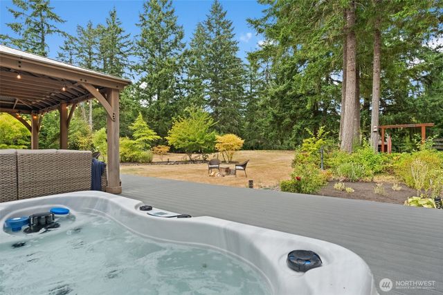 5504 Heights Lane NE, Olympia, WA 98506