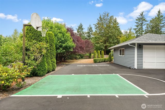 5504 Heights Lane NE, Olympia, WA 98506