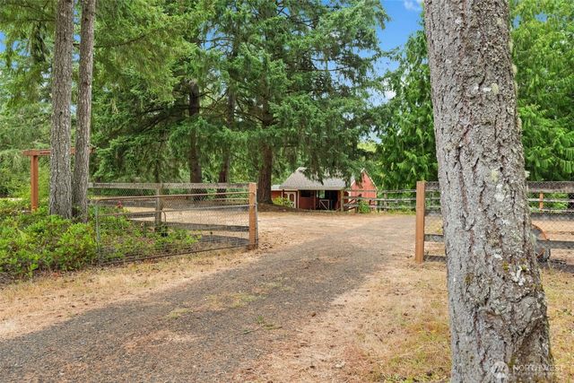 5504 Heights Lane NE, Olympia, WA 98506