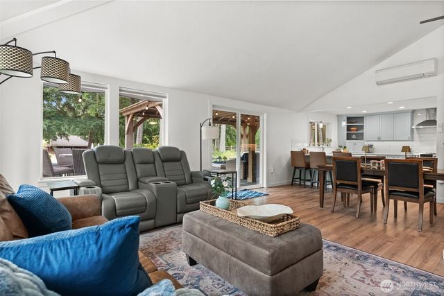 5504 Heights Lane NE, Olympia, WA 98506
