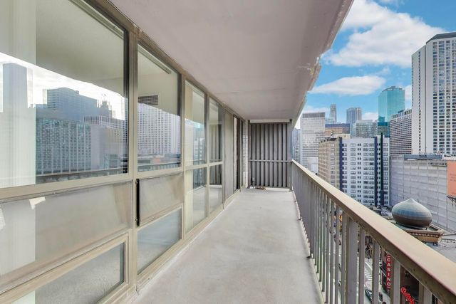 10 E Ontario Street 1303, Chicago, IL 60611