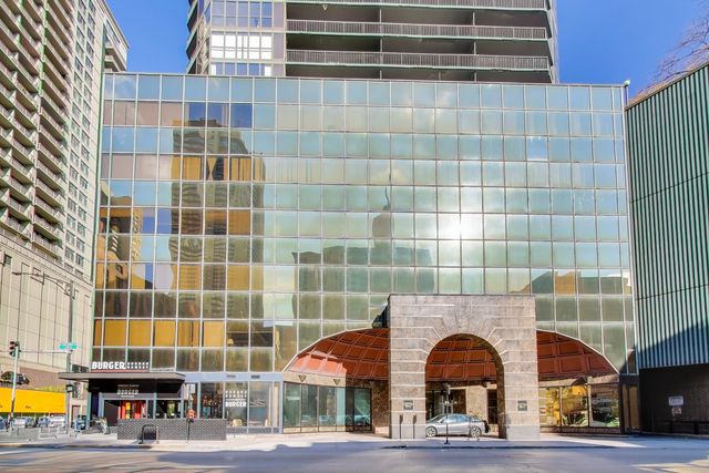 10 E Ontario Street 1303, Chicago, IL 60611