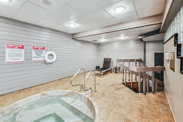 10 E Ontario Street 1303, Chicago, IL 60611