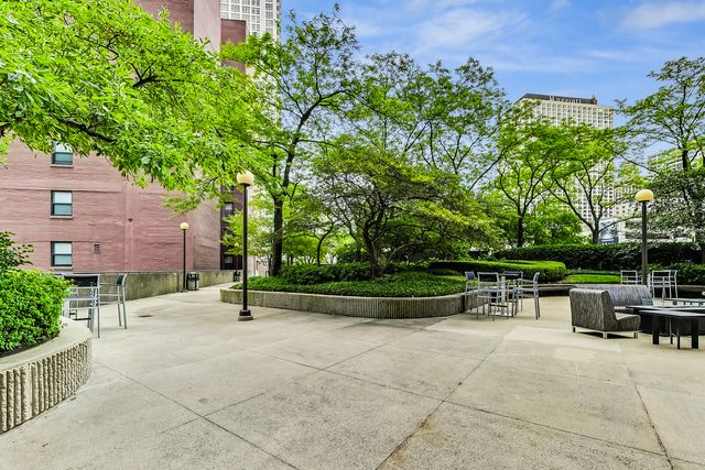 10 E Ontario Street 1303, Chicago, IL 60611