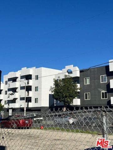 10825 Magnolia Boulevard, North Hollywood (los Angeles), CA 91601