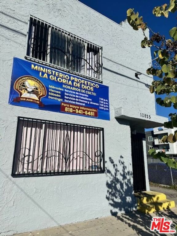 10825 Magnolia Boulevard, North Hollywood (los Angeles), CA 91601