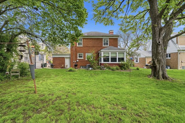 6822 N Kenton Avenue, Lincolnwood, IL 60712