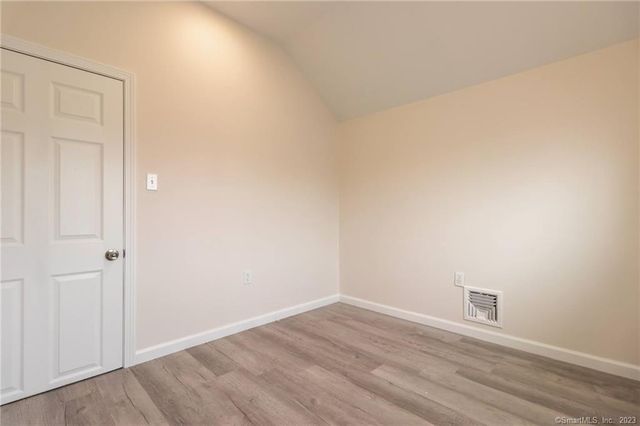 112 Thomas Street, West Hartford, CT 06119