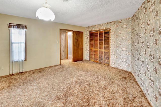 10957 N Us Highway 77, Schulenburg, TX 78956