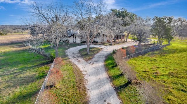 10957 N Us Highway 77, Schulenburg, TX 78956