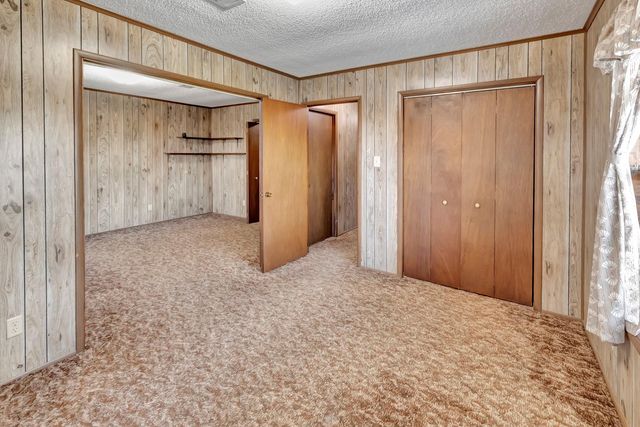 10957 N Us Highway 77, Schulenburg, TX 78956