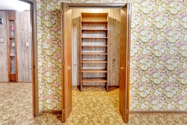 10957 N Us Highway 77, Schulenburg, TX 78956