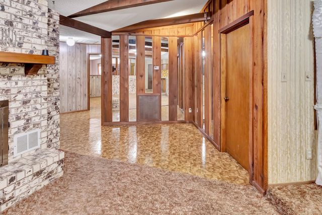 10957 N Us Highway 77, Schulenburg, TX 78956