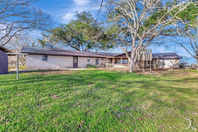 10957 N Us Highway 77, Schulenburg, TX 78956