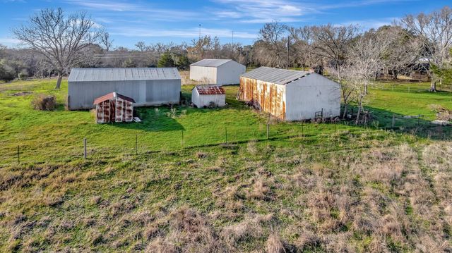 10957 N Us Highway 77, Schulenburg, TX 78956