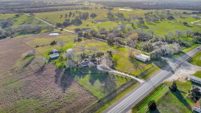 10957 N Us Highway 77, Schulenburg, TX 78956