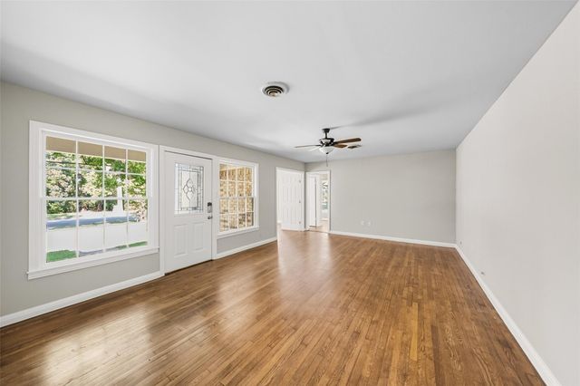 1224 N San Jacinto Street, Conroe, TX 77301