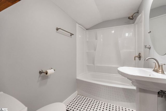 143 Skyuka Street, Drayton, SC 29333