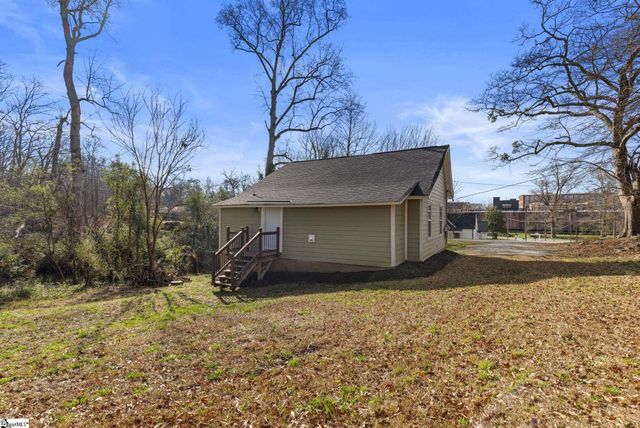 143 Skyuka Street, Drayton, SC 29333