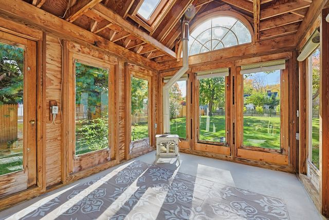 62 Alandale Pkwy, Norwood, MA 02062