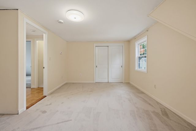 62 Alandale Pkwy, Norwood, MA 02062