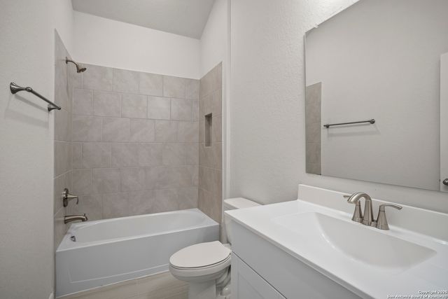 6807 Comanche Band, San Antonio, TX 78233