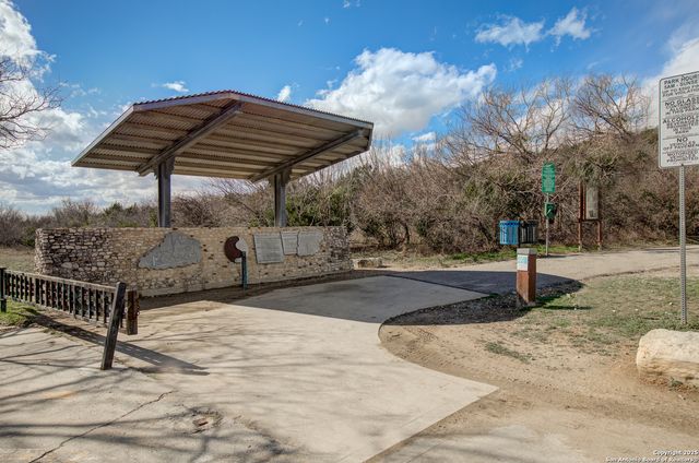 6807 Comanche Band, San Antonio, TX 78233