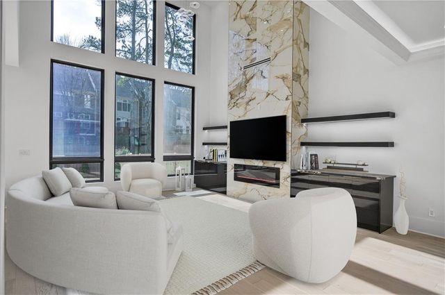 1343 Merry NE Lane, Atlanta, GA 30329