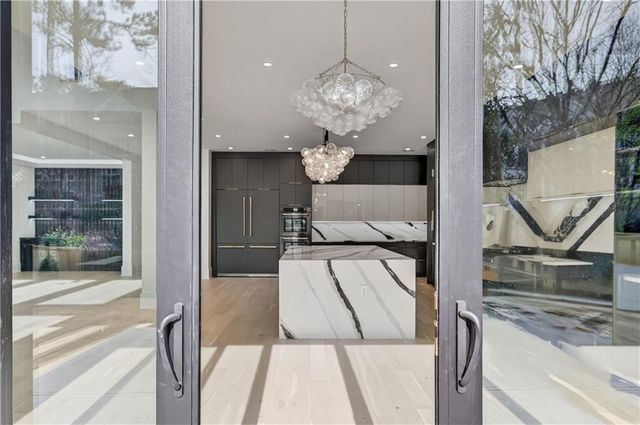 1343 Merry NE Lane, Atlanta, GA 30329