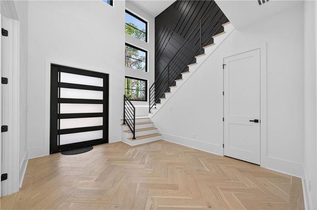 1343 Merry NE Lane, Atlanta, GA 30329