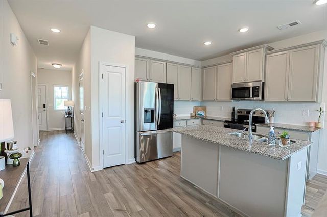 84 Regent Park, Hoschton, GA 30548