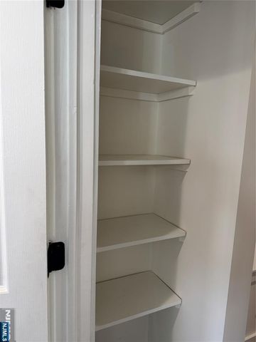 534 Durie Avenue 3, Closter, NJ 07624