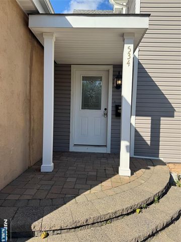534 Durie Avenue 3, Closter, NJ 07624