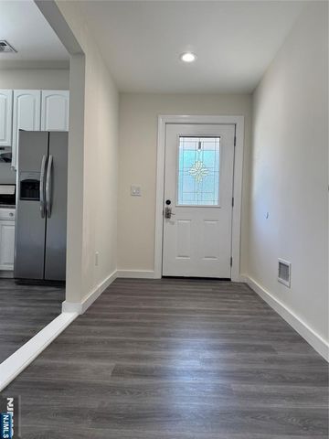 534 Durie Avenue 3, Closter, NJ 07624