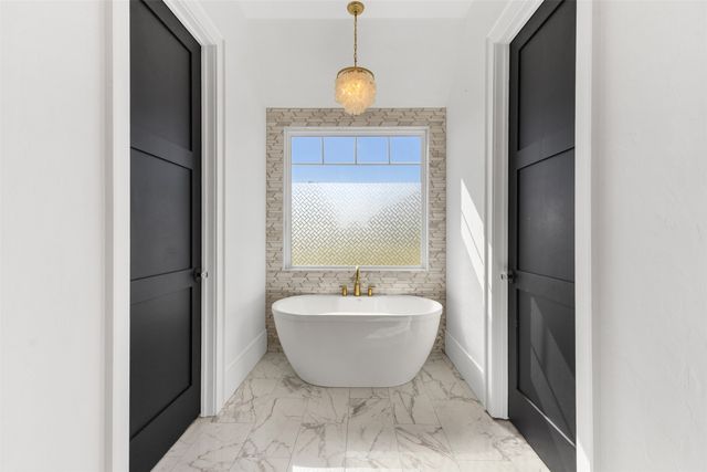 239 Nelson Drive, Sulphur Springs, TX 75482