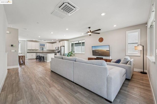 640 Martin Mariner, Alameda, CA 94501