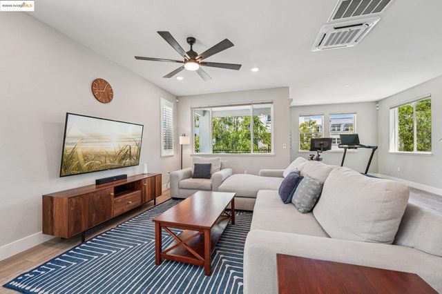 640 Martin Mariner, Alameda, CA 94501