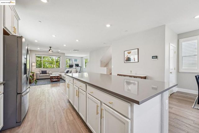 640 Martin Mariner, Alameda, CA 94501
