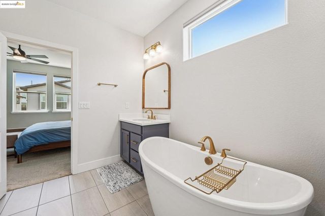 640 Martin Mariner, Alameda, CA 94501