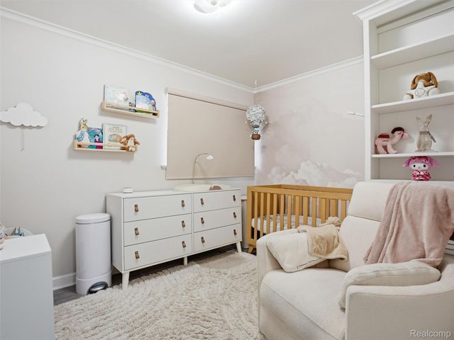 1690 Ledbury Drive, Bloomfield Hills, MI 48304