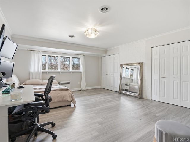 1690 Ledbury Drive, Bloomfield Hills, MI 48304