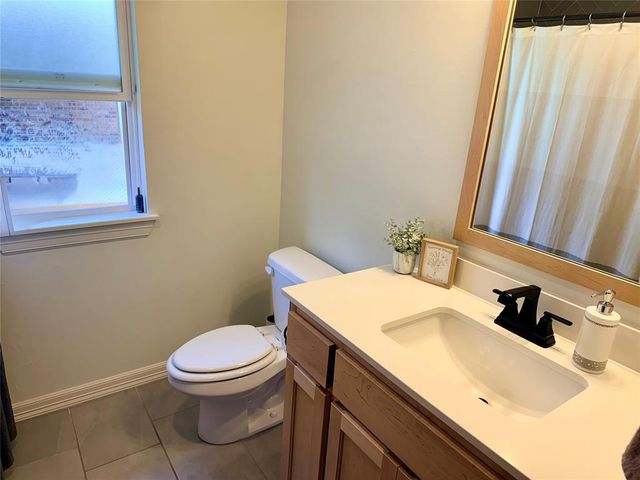 11020 SW 34th Terrace, Yukon, OK 73099