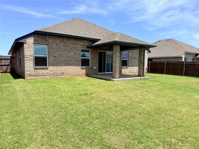11020 SW 34th Terrace, Yukon, OK 73099