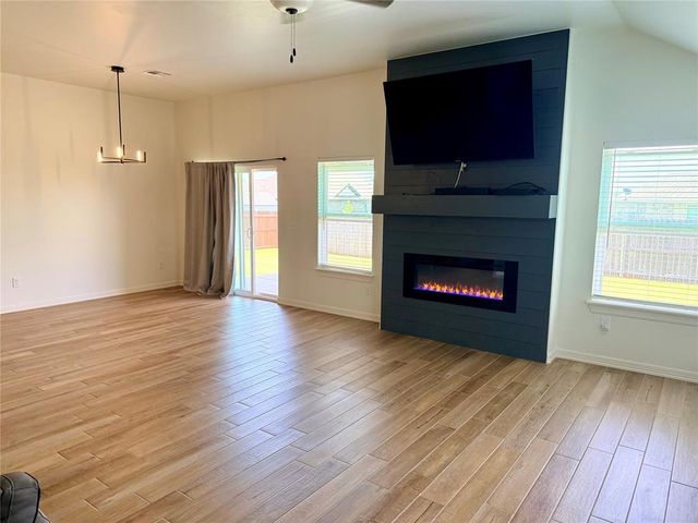 11020 SW 34th Terrace, Yukon, OK 73099