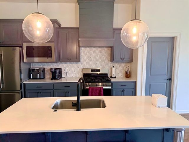 11020 SW 34th Terrace, Yukon, OK 73099