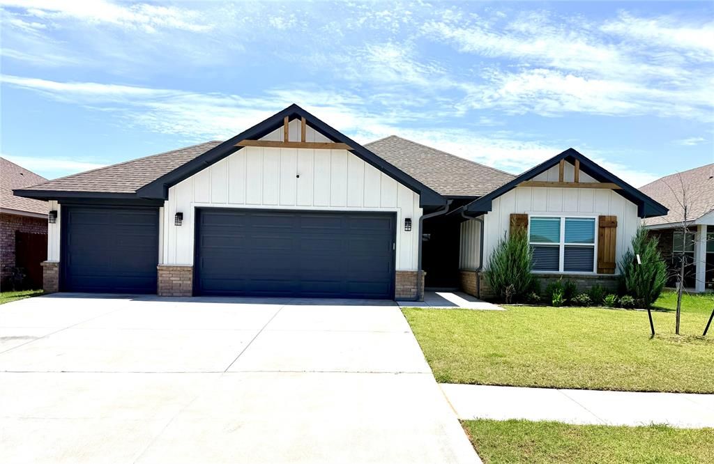 11020 SW 34th Terrace, Yukon, OK 73099