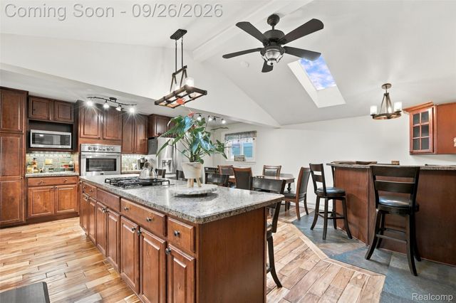 1149 Selma Street, Westland, MI 48186