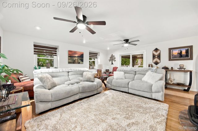 1149 Selma Street, Westland, MI 48186