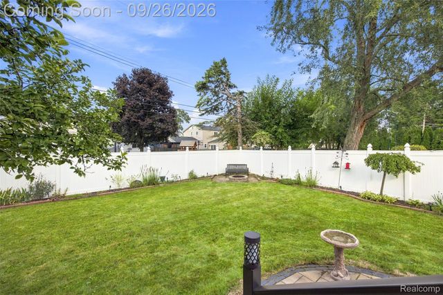 1149 Selma Street, Westland, MI 48186
