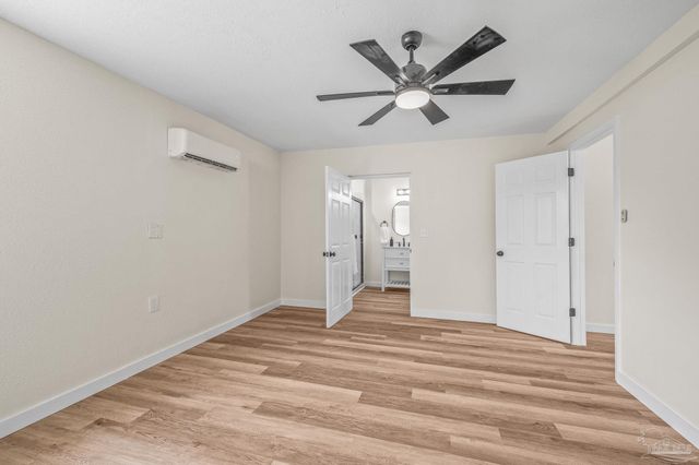 6998 Cosmos St, Milton, FL 32570